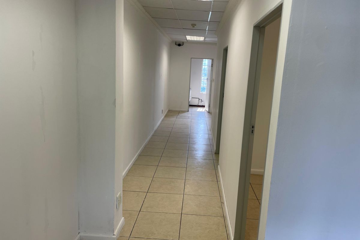 65 m2 Retail Shop / Medical Suite To Let – Kyalami on Main Shopping Centre - Photo 5