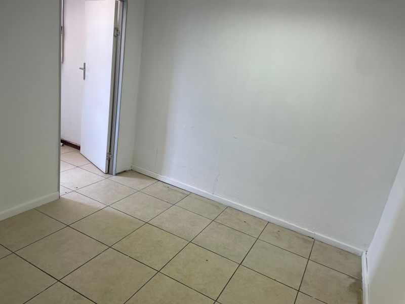 65 m2 Retail Shop / Medical Suite To Let – Kyalami on Main Shopping Centre - Photo 7