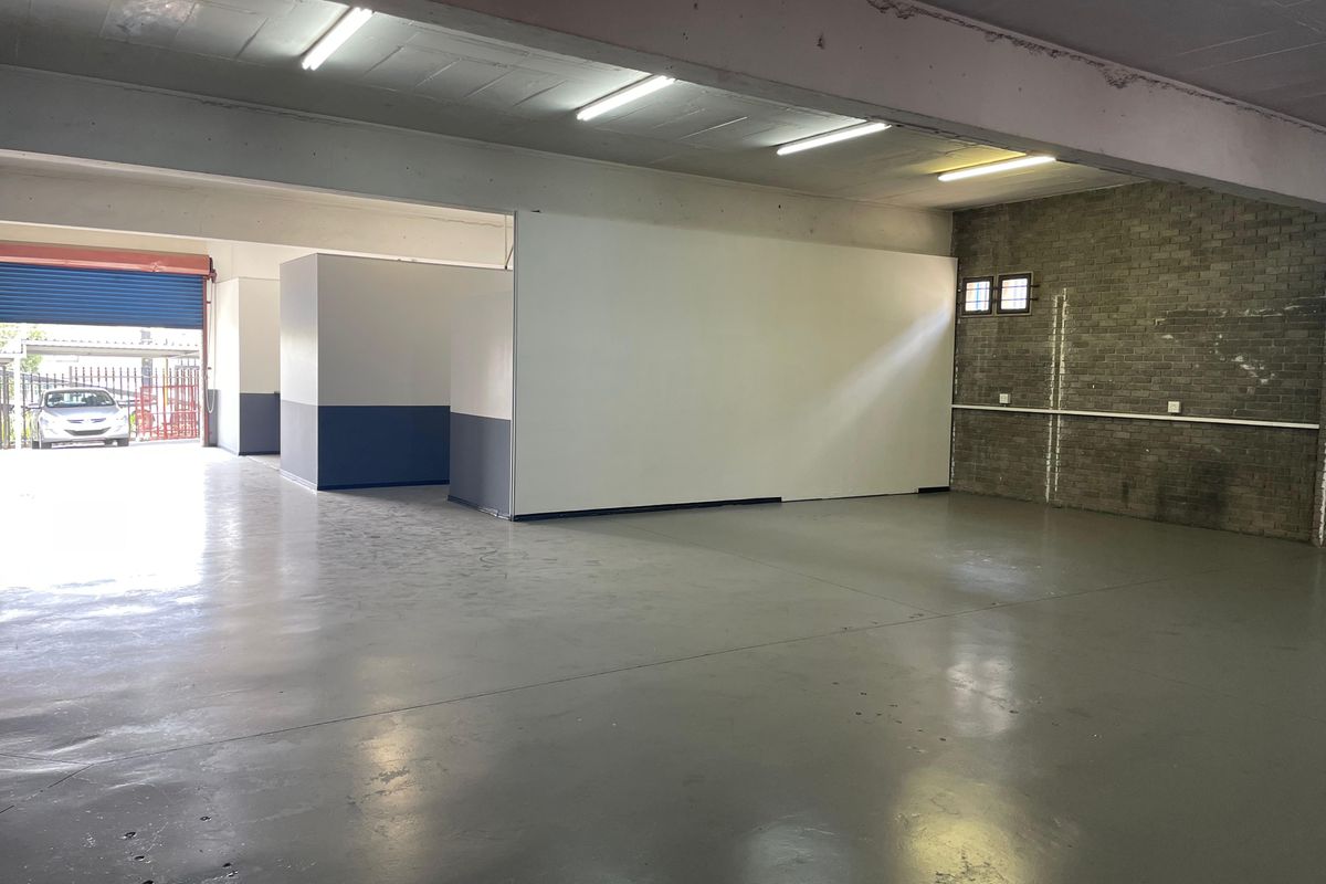 252 Sqm Warehouse or Distribution Unit To Let at Kyalami - Photo 2