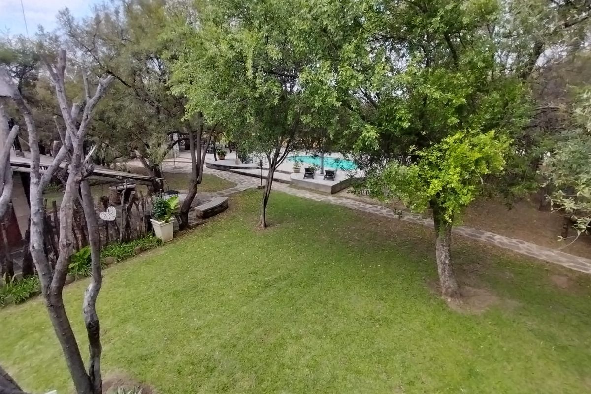 Magnificent 680ha Private Game Farm & Guest Lodge – Between Rustenburg & Koster - Photo 2