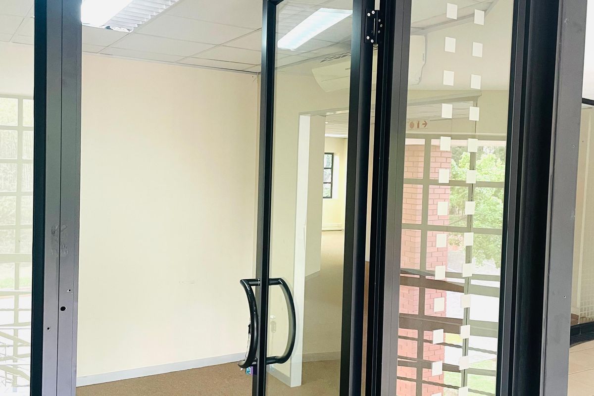 512.40 Sqm Office Space To Let at Peter Place Office Park - Photo 4