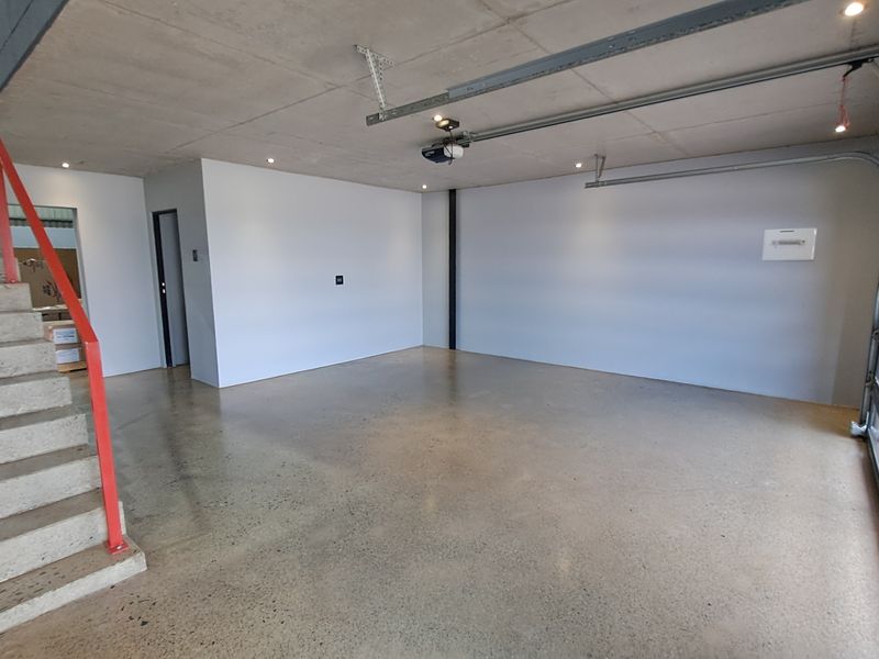 Industrial property for sale with immediate use facilities - Photo 10