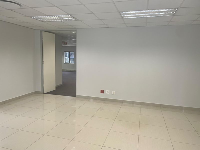 370.64 Sqm Ground Floor Office To Let at Peter Place - Photo 5