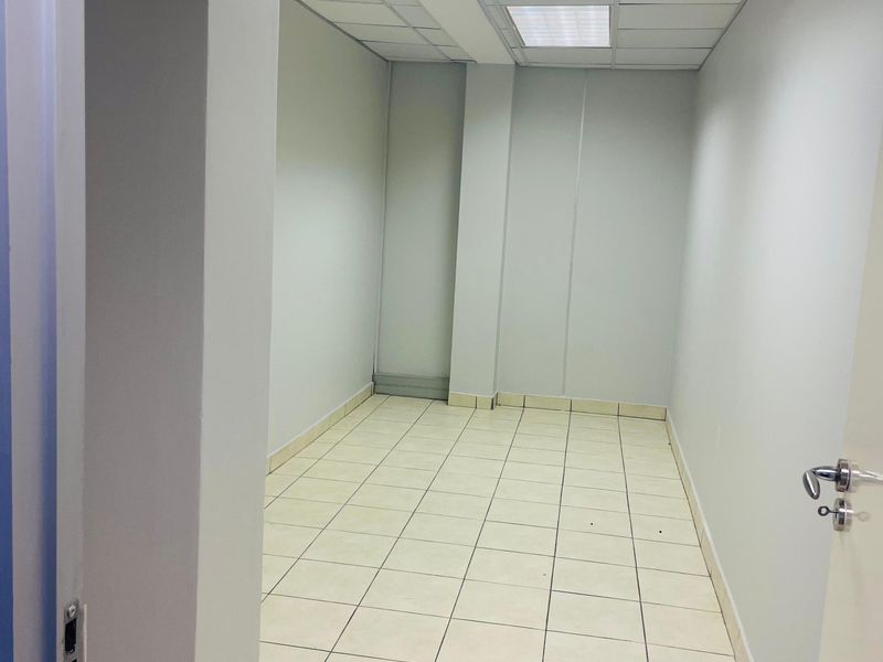 370.64 Sqm Ground Floor Office To Let at Peter Place - Photo 6