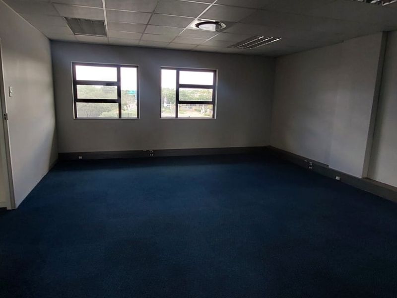 Office to Let in Waterkloof - Photo 7