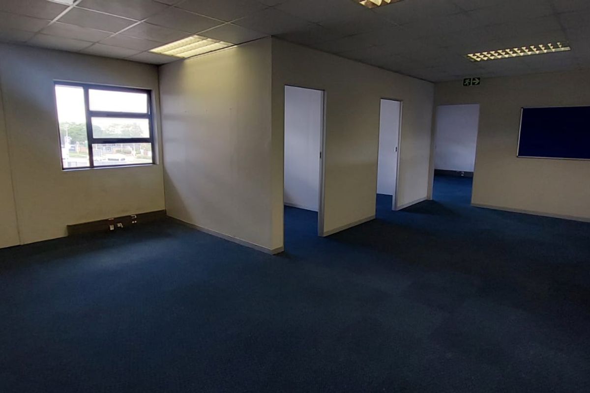 Office to Let in Waterkloof - Photo 5