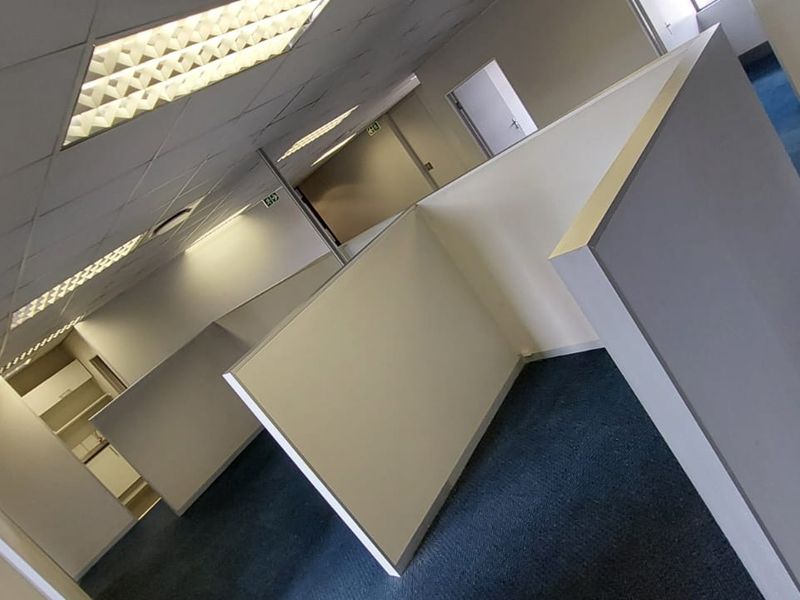 Office to Let in Waterkloof - Photo 4