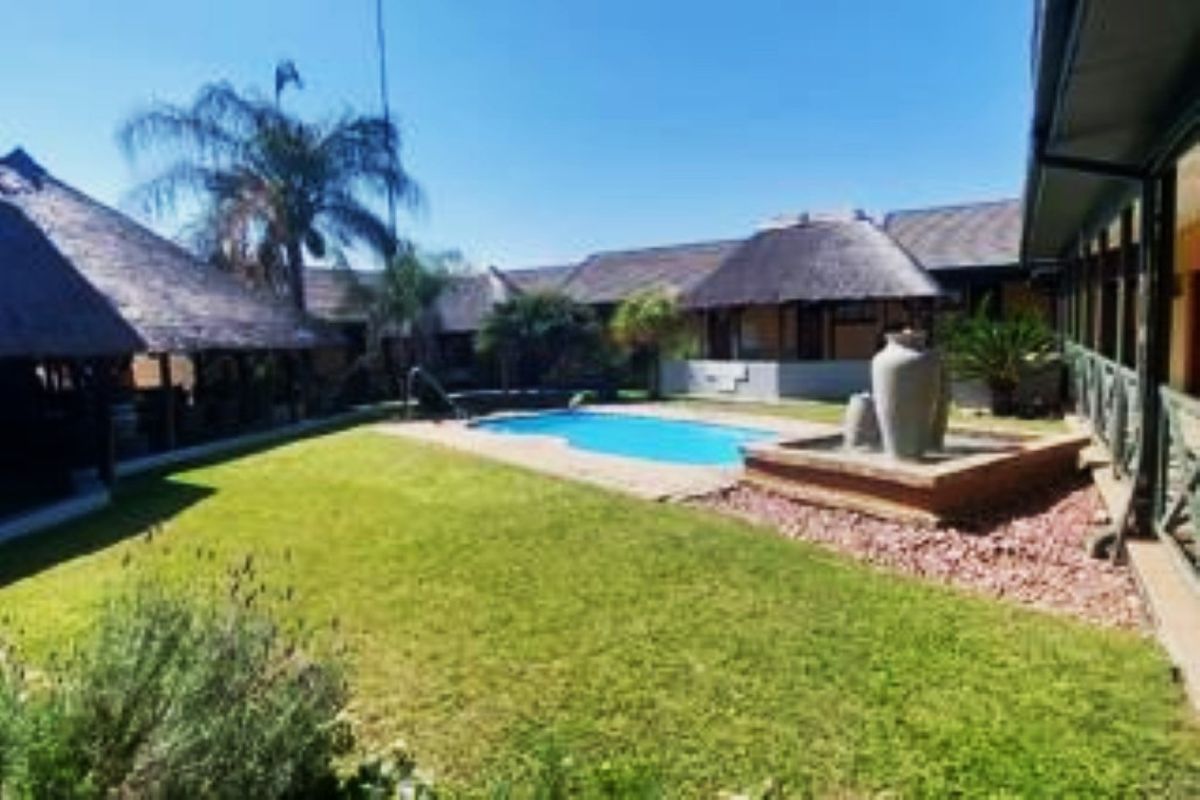 🌿 Stunning Bushveld Resort for Sale – Prime Hospitality Investment in Rooiberg - Photo 2