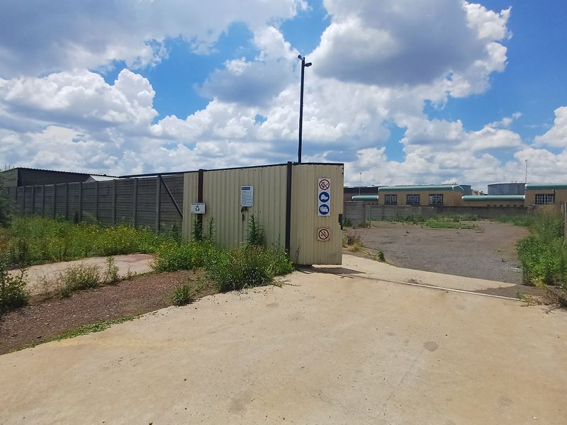 Industrial Yard Space To Let – Duncanville, Vereeniging - Photo 8