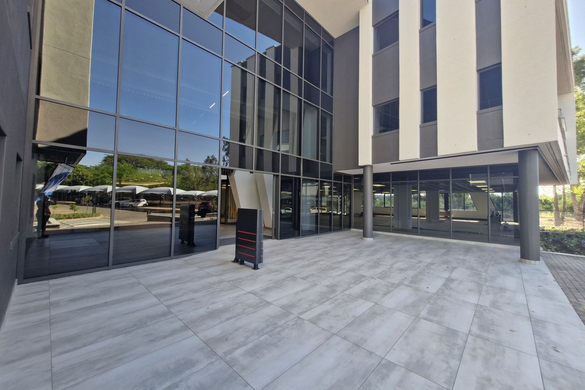 Brand new fully serviced offices to let in Centurion - Photo 2
