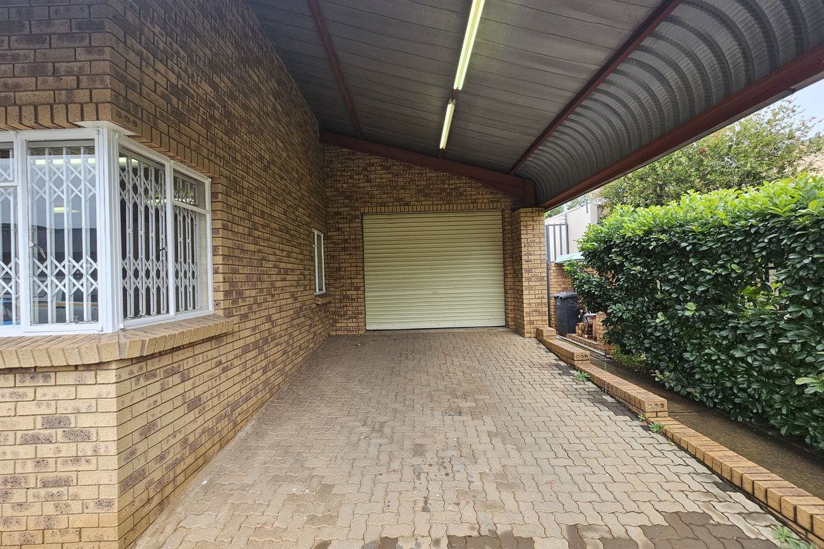 TO LET - MINI WAREHOUSE CENTURION - Photo 4