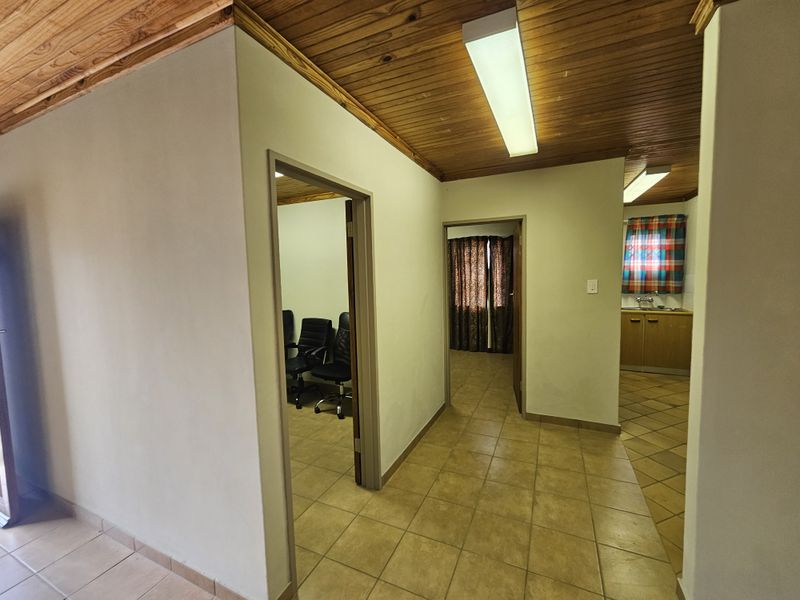 TO LET - MINI WAREHOUSE CENTURION - Photo 7