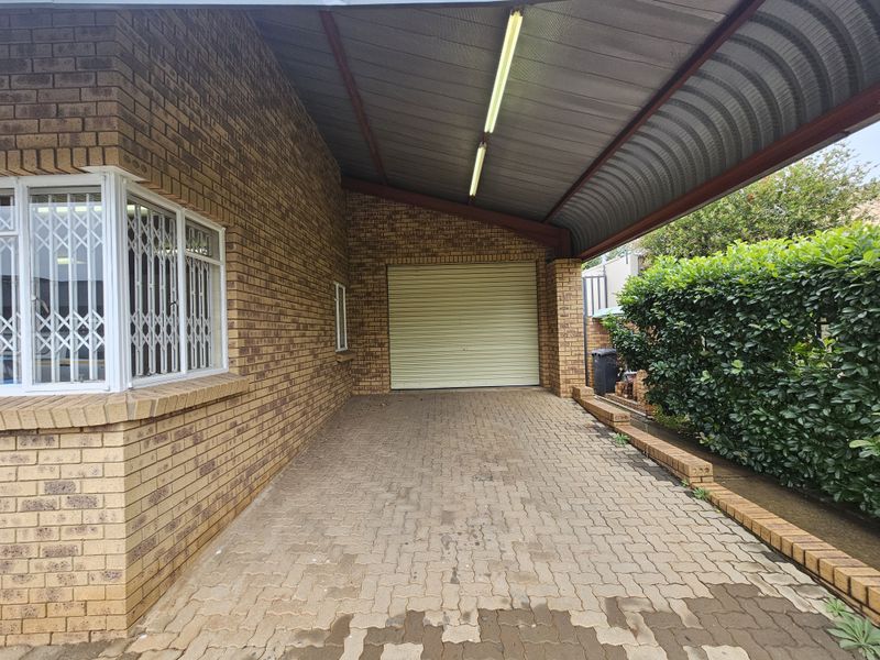 TO LET - MINI WAREHOUSE CENTURION - Photo 4