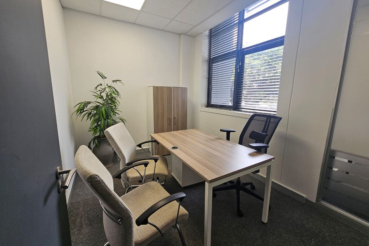 TO LET | Fully Serviced & Furnished Office Suite – 79m2 | Menlyn Maine - Photo 5
