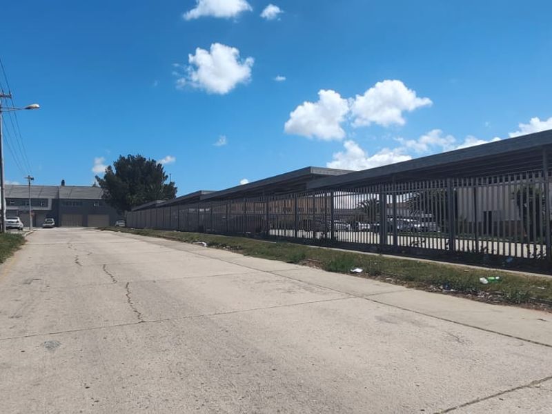 Prime industrial yard for sale in Sidwell, Gqeberha. Perfect for your business expansion needs!! - Photo 2