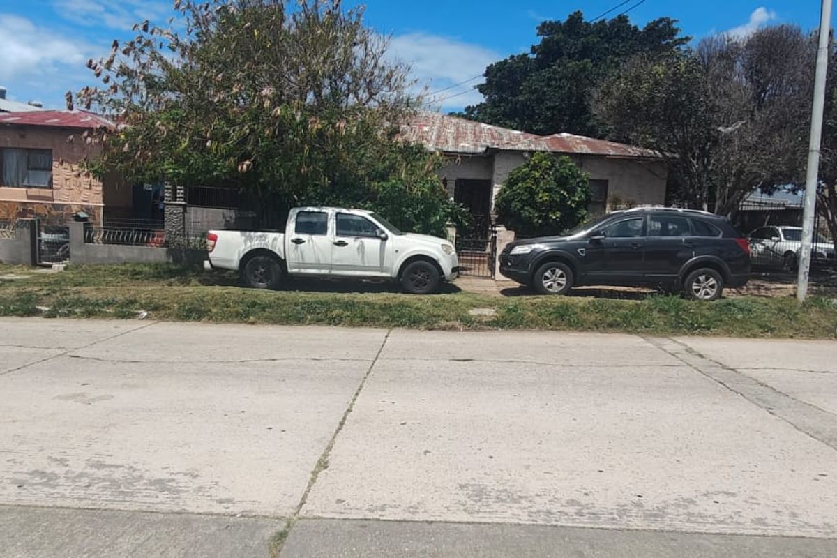 Prime industrial yard for sale in Sidwell, Gqeberha. Perfect for your business expansion needs!! - Photo 5