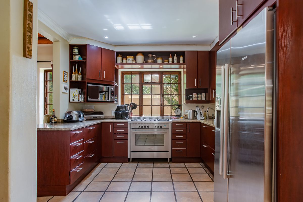 Olive oil farm and business brand for sale in Windmeul, Paarl - Photo 5