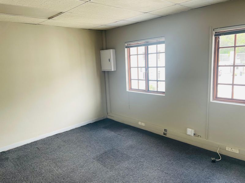 Office AF1, Room 6 (42 sqm GLA) - Photo 8