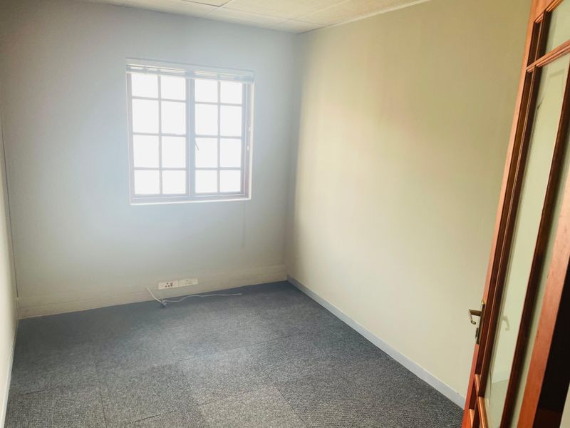 Office AF1, Room 6 (42 sqm GLA) - Photo 10