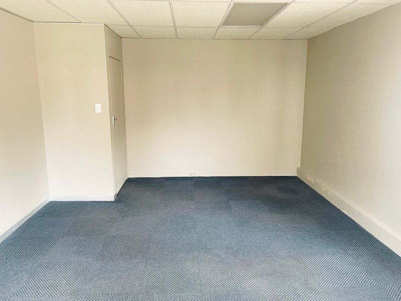 An ideal workspace for start-ups or small established businesses, Office CG3, Room 4 (47 sqm GLA) - Photo 2