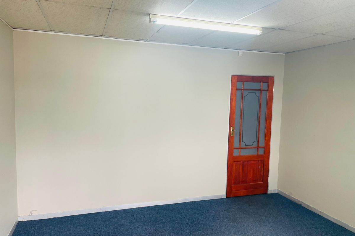 First-floor B Block, Office BF5 (28 sqm GLA) - Photo 3