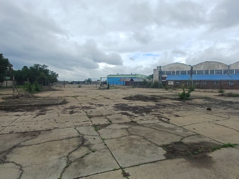 Industrial Property To Let in Vereeniging - Photo 10