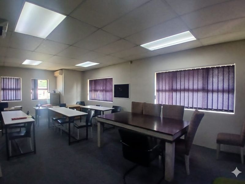 Neat, Bright & Ready - Photo 2