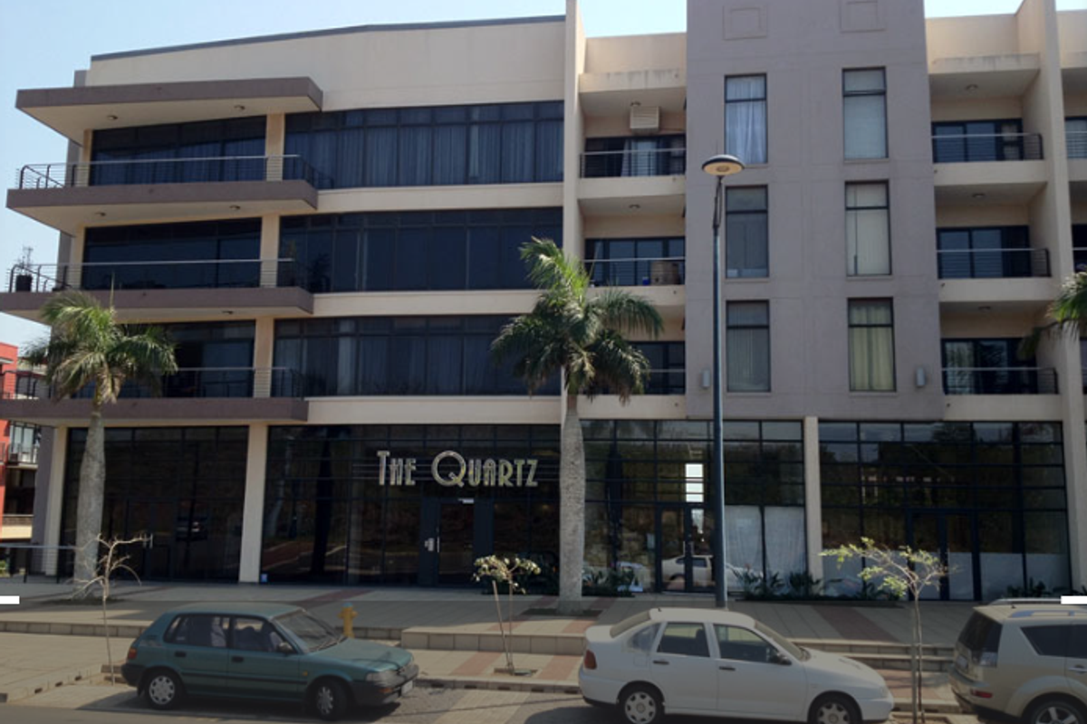 Light-Filled Ground Floor Commercial Space for Lease – 131m2 - Photo 4