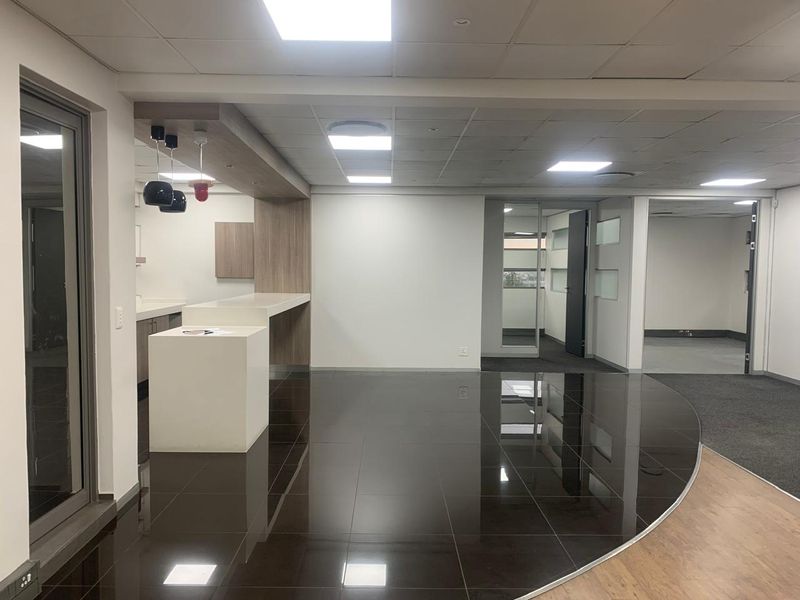 Prime Upmarket AAA Grade Office Space, Now available! - Photo 7