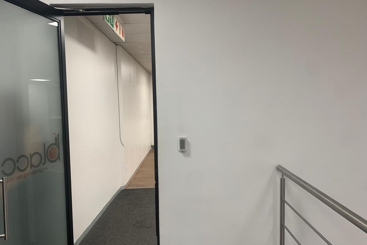 Prime Upmarket AAA Grade Office Space, Now available! - Photo 5