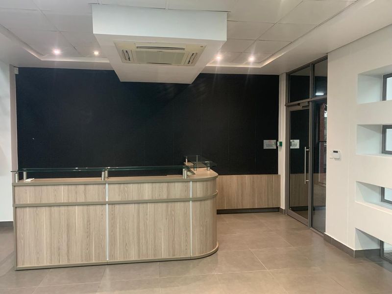 Prime Upmarket AAA Grade Office Space, Now available! - Photo 3