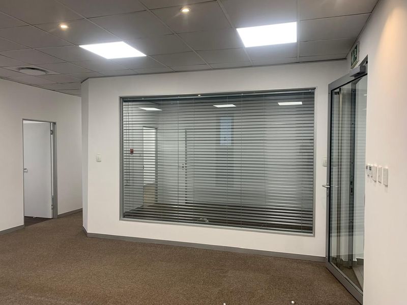 Prime Upmarket AAA Grade Office Space, Now available! - Photo 6