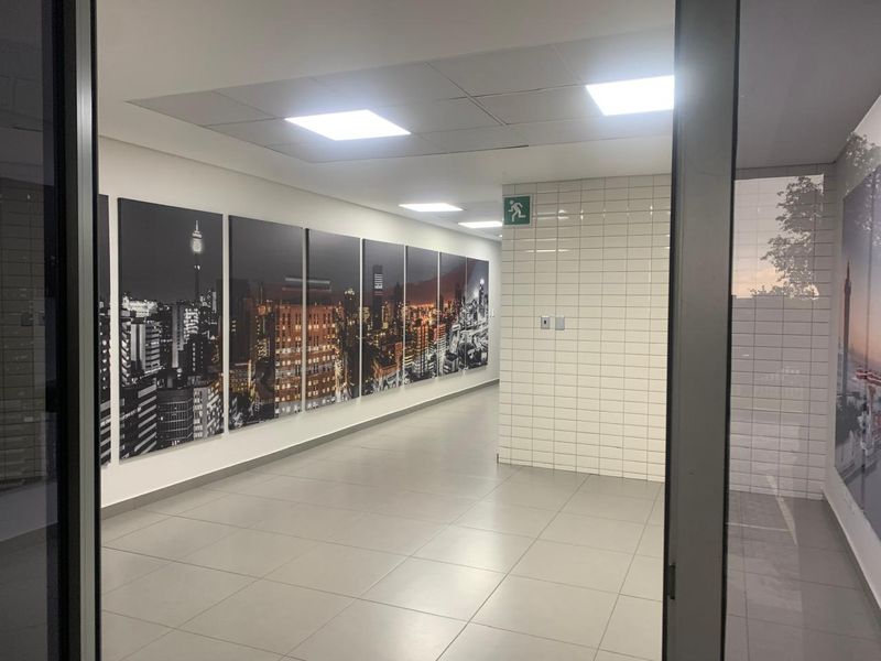 Prime Upmarket AAA Grade Office Space, Now available! - Photo 3