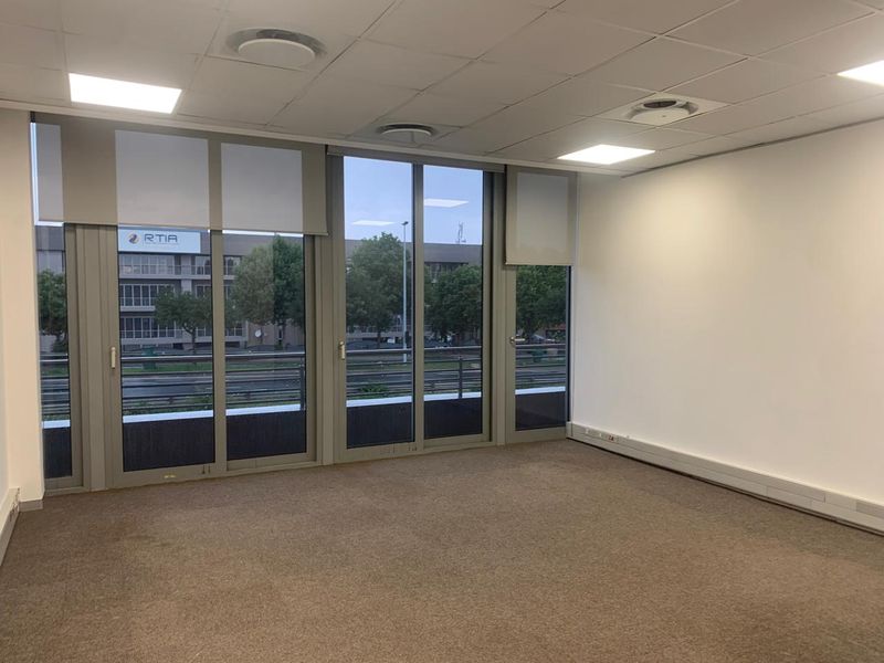 Prime Upmarket AAA Grade Office Space, Now available! - Photo 6