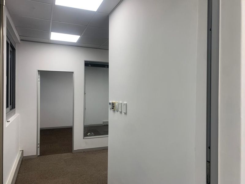 Prime Upmarket AAA Grade Office Space, Now available! - Photo 4