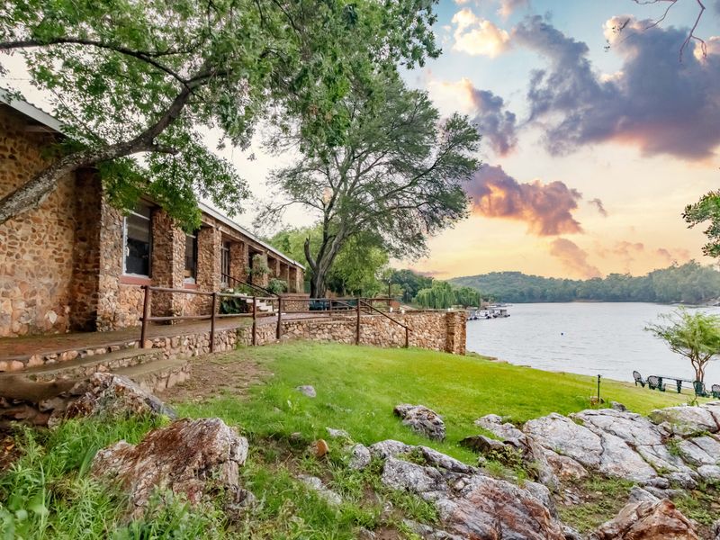 Starting to bid from R3 999 999!!! Live Online Auction! Non-Distressed Auction - Photo 8