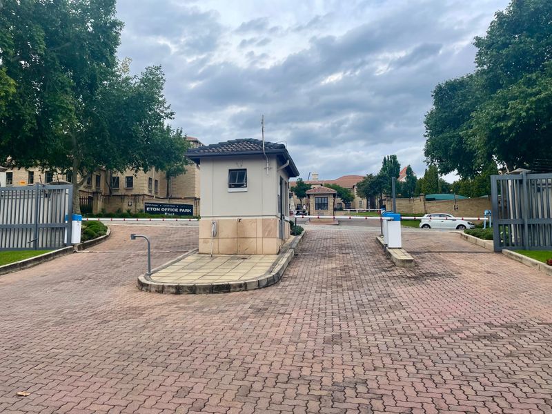 1st Floor 249.02 Sqm Office Space, SIS House at Eton Office Park – Bryanston - Photo 5