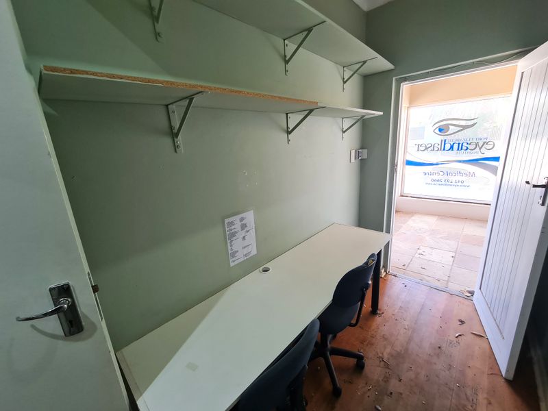 Commercial Property on Large Stand in the CBD of Jeffreys Bay - Photo 10