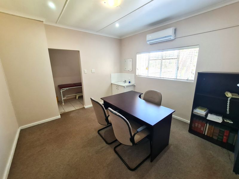 Commercial Property on Large Stand in the CBD of Jeffreys Bay - Photo 6