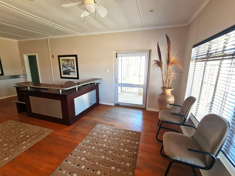 Commercial Property on Large Stand in the CBD of Jeffreys Bay - Photo 2