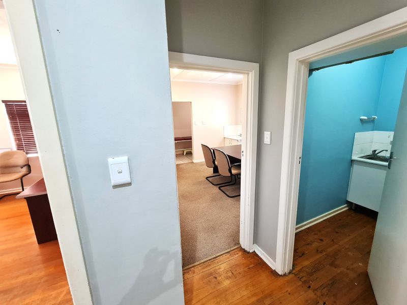 Commercial Property on Large Stand in the CBD of Jeffreys Bay - Photo 4