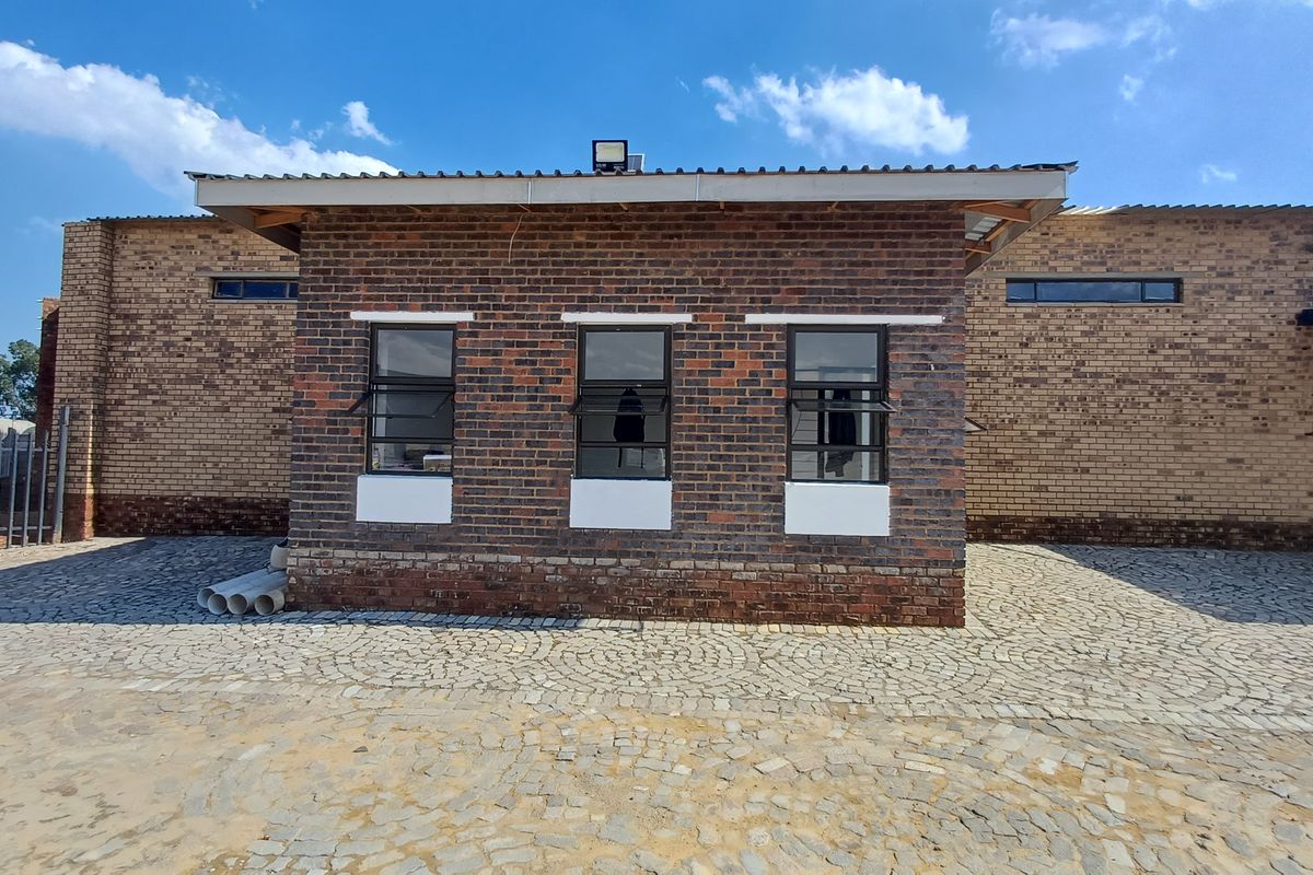 Industrial Property To Let in Meyerton - Photo 4