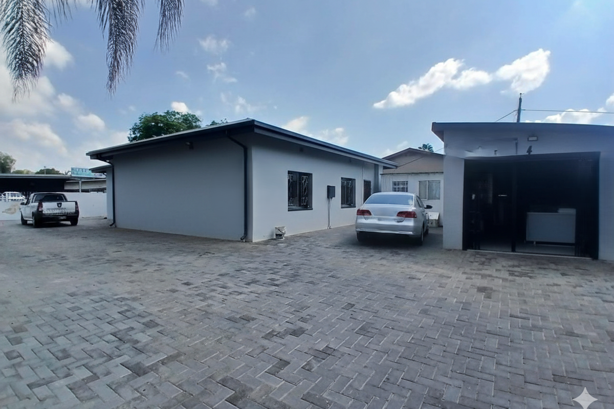 Sleek and Strategic. For Sale. - Photo 4