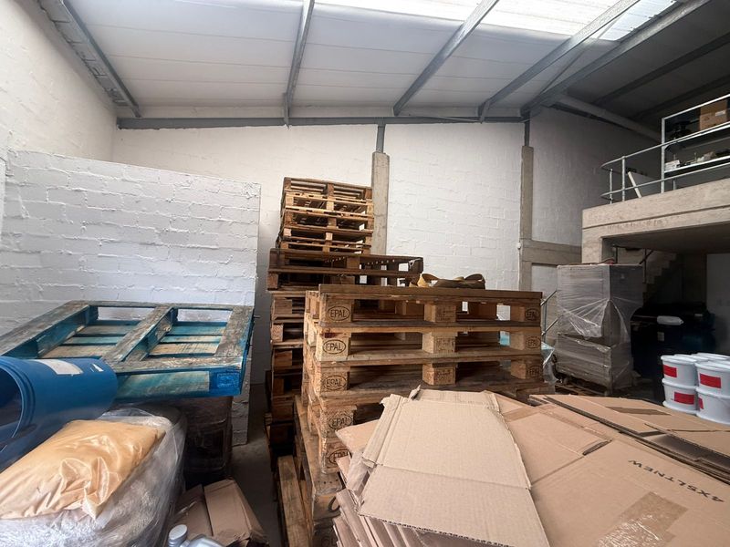 Light Industrial Unit To Let or For Sale in Micro Park, Cornubia - Photo 7