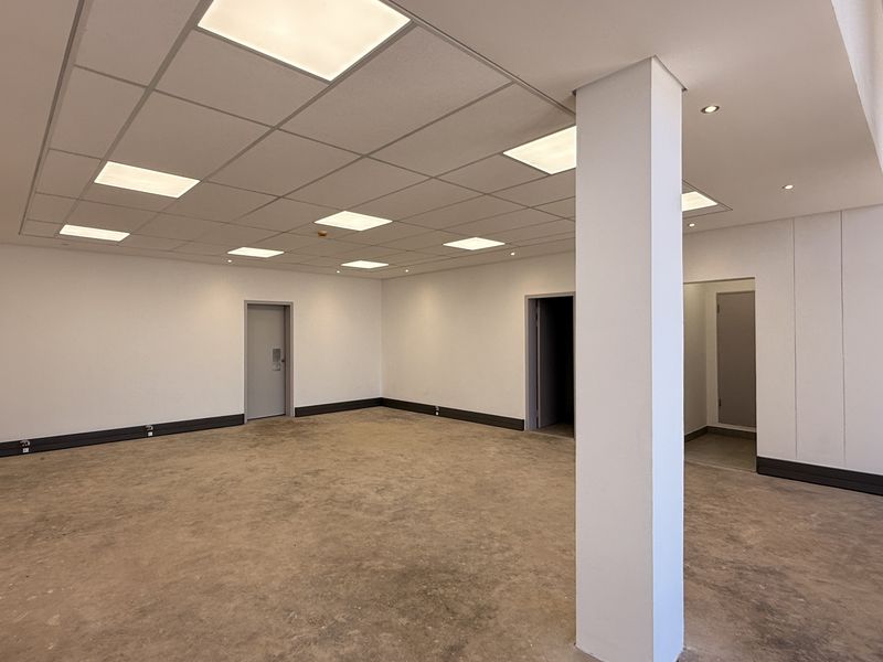 WAREHOUSE TO LET IN CENTURION - Photo 6