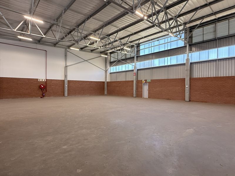 WAREHOUSE TO LET IN CENTURION - Photo 10