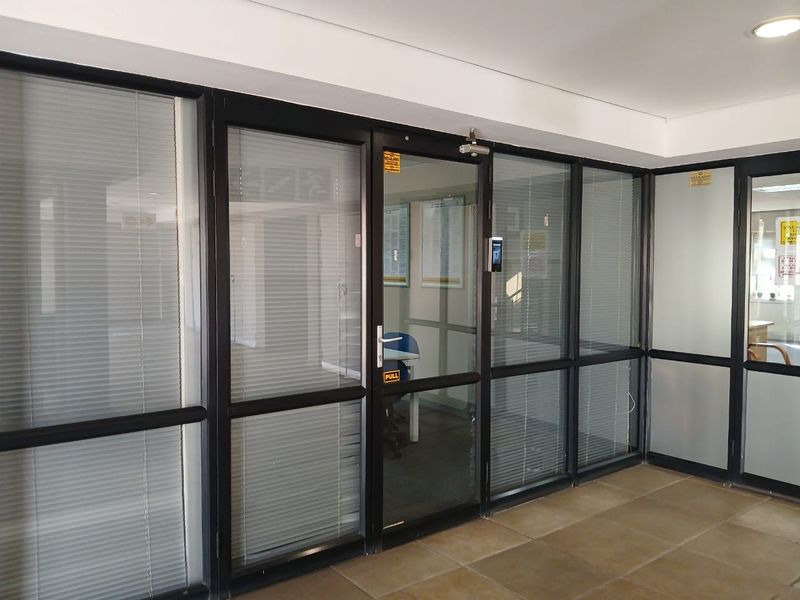 Work Smarter in a Fresh Space - Photo 10