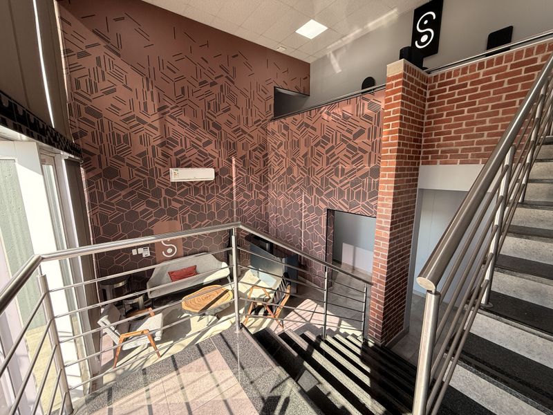 WAREHOUSE TO LET IN CENTURION - Photo 9