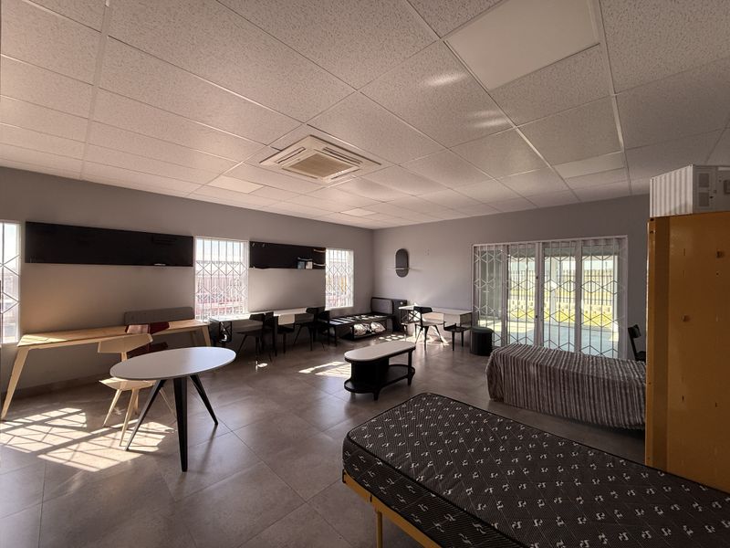 WAREHOUSE TO LET IN CENTURION - Photo 7