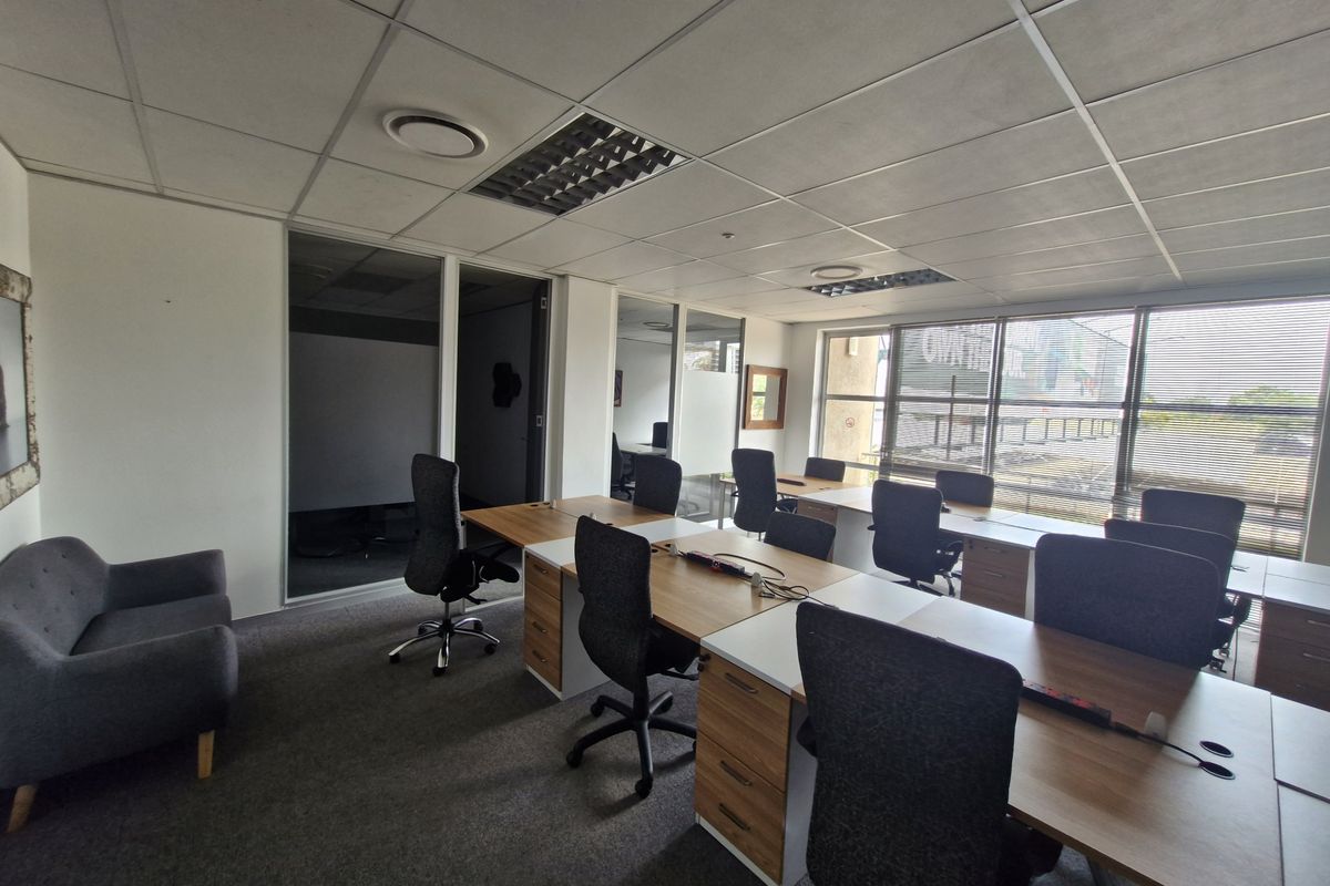 Serviced offices in the heart of Centurion available immediatly - Photo 3